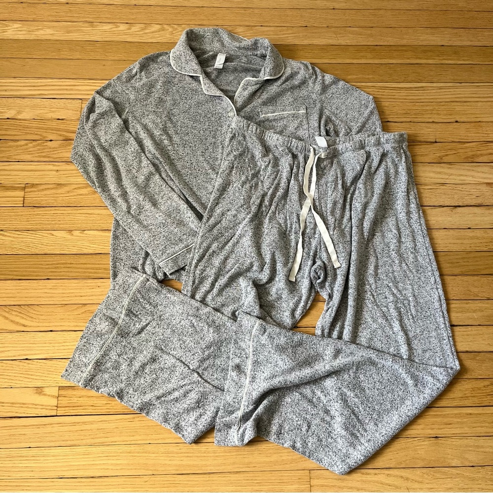 Cozy Gray Pajama Set Stars Above size L